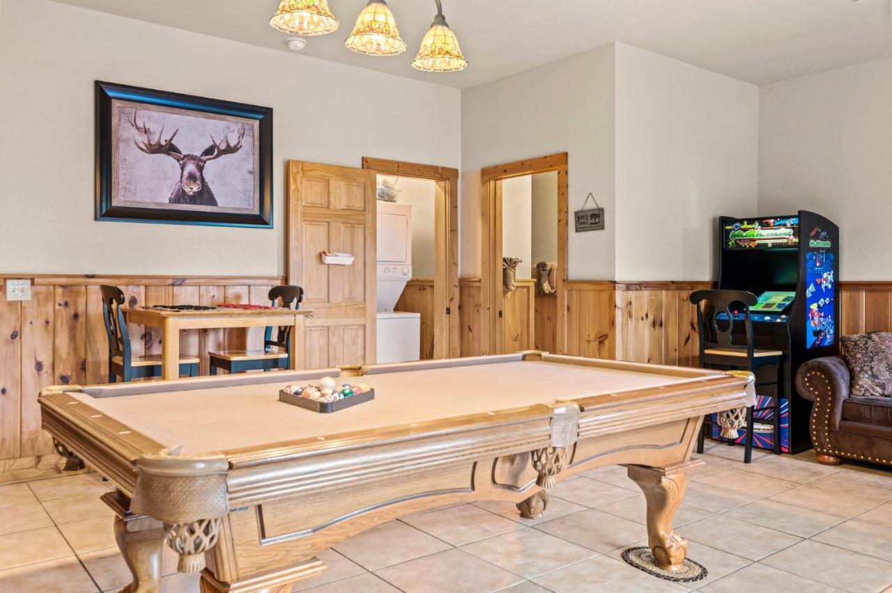 Relaxation Retreat - Large Family Cabin - Wifi, Fire Pit, Game Room With Pool Table And More Sevierville Eksteriør bilde