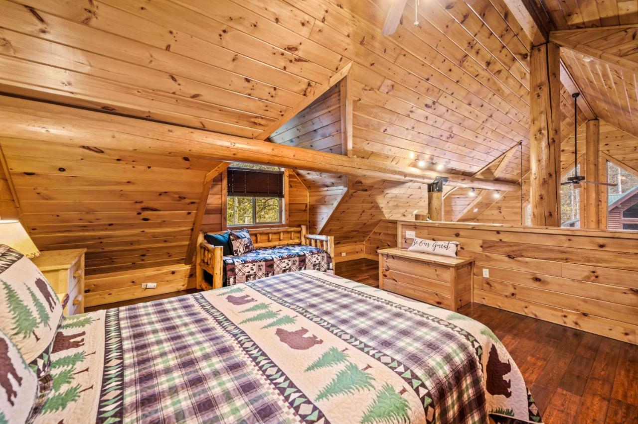 Relaxation Retreat - Large Family Cabin - Wifi, Fire Pit, Game Room With Pool Table And More Sevierville Eksteriør bilde