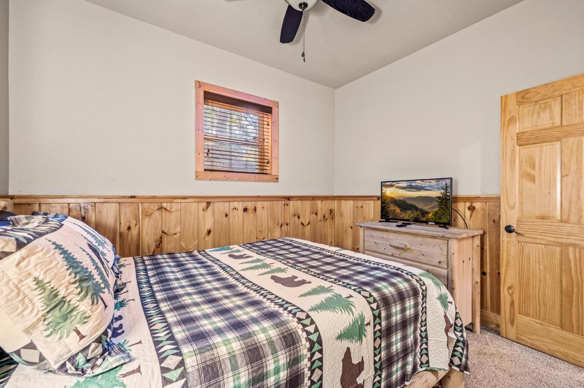 Relaxation Retreat - Large Family Cabin - Wifi, Fire Pit, Game Room With Pool Table And More Sevierville Eksteriør bilde