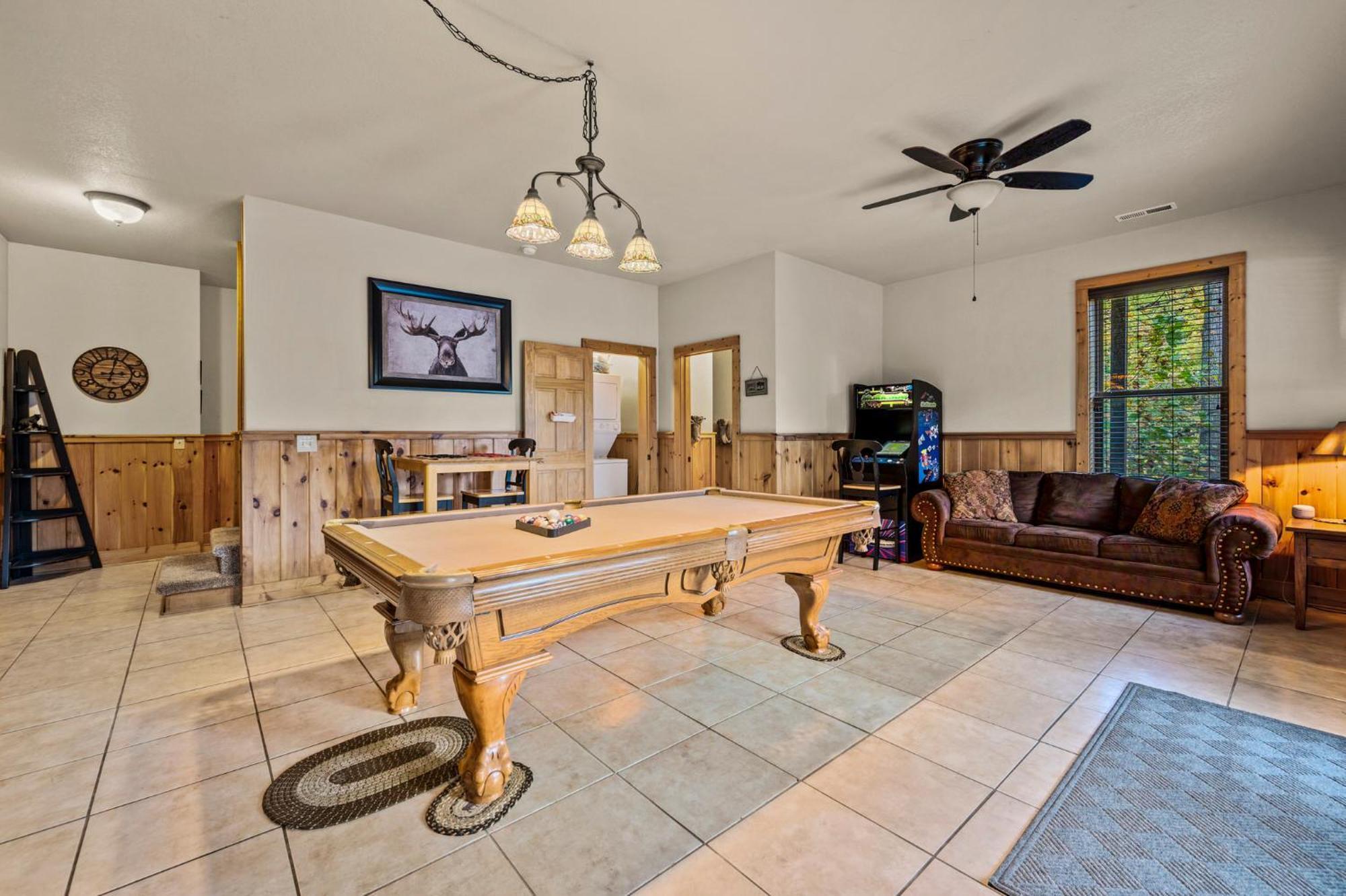 Relaxation Retreat - Large Family Cabin - Wifi, Fire Pit, Game Room With Pool Table And More Sevierville Eksteriør bilde