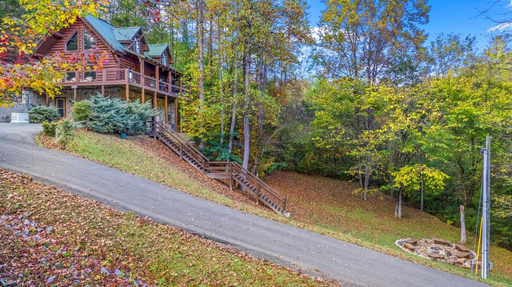 Relaxation Retreat - Large Family Cabin - Wifi, Fire Pit, Game Room With Pool Table And More Sevierville Eksteriør bilde